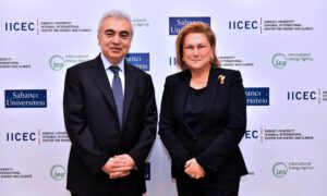 “Enerji sektörünün sermaye yapısının gözden geçirilmesine ve  yapılandırılmasına ihtiyaç vardır”